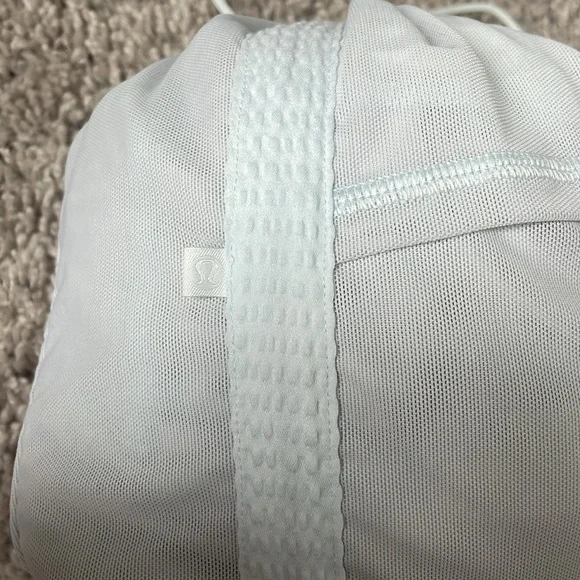Lululemon Pack Light Pullover *Packable - Picture 12 of 14